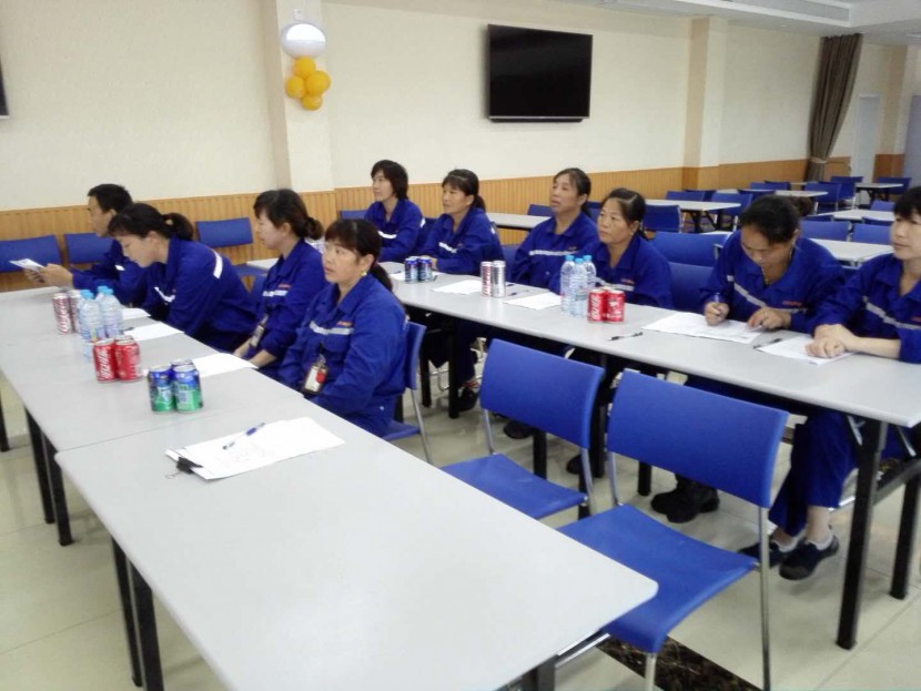 日常保潔清洗、高空外墻清洗-清潔服務(wù)業(yè)在國民經(jīng)濟(jì)的地位